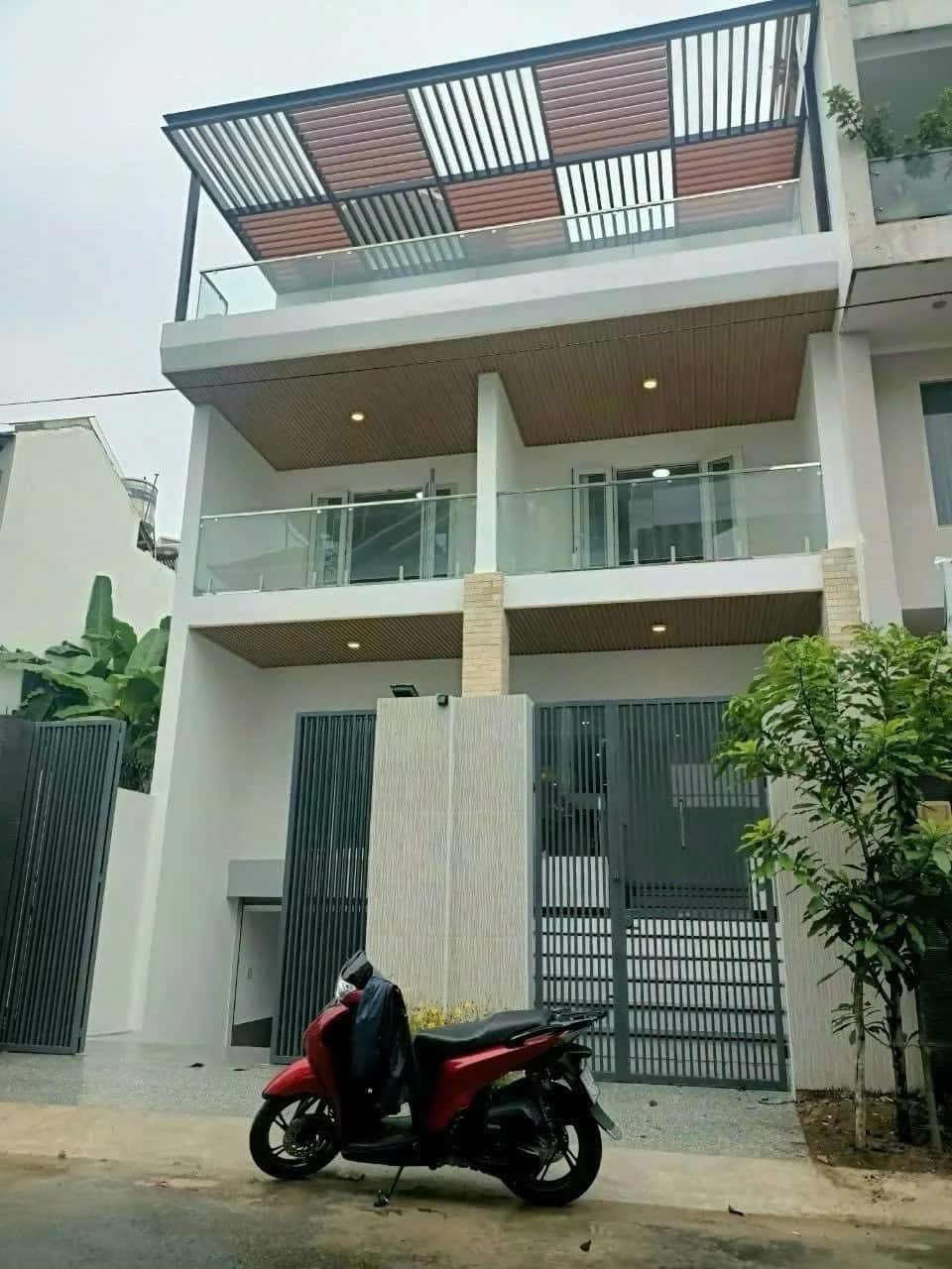 Bán nhà mặt tiền đường số 33 Quận 2, TP.HCM – 5 phòng ngủ, giá 47 tỷ