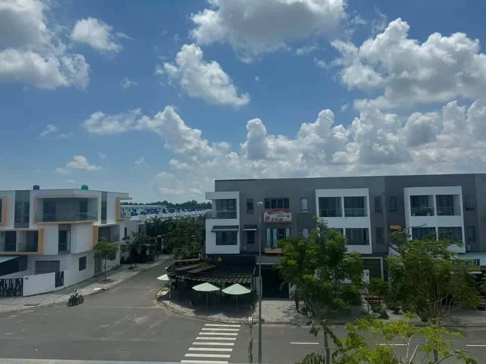 Bán nhà mặt tiền đường số 19, Khu đô thị mới lấn biển Tây Bắc Thành phố Rạch Giá, Kiên Giang – 4 phòng ngủ, giá 3.4 tỷ