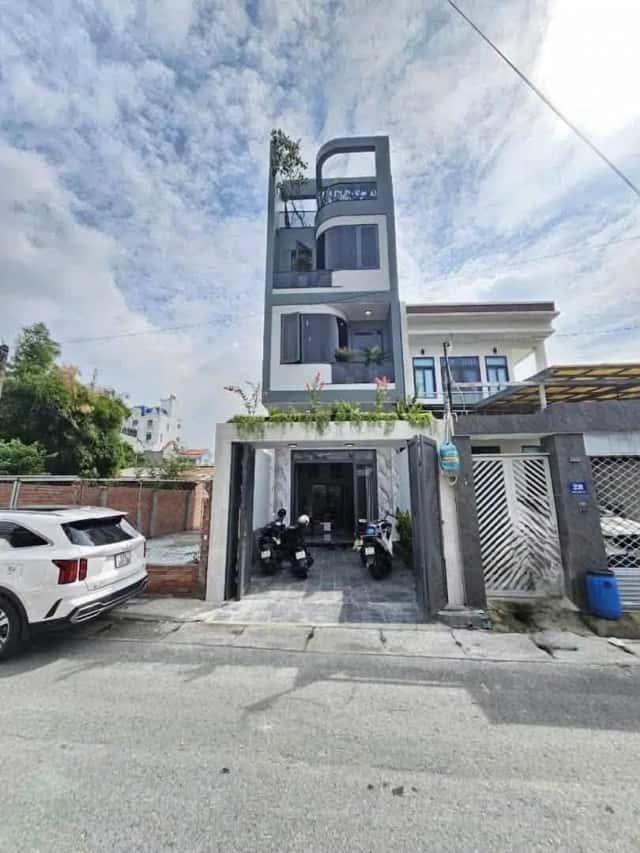 Bán nhà mặt tiền Đường Ngô Văn Sở Thành phố Dĩ An, Bình Dương – 3 phòng ngủ, giá 8.8 tỷ