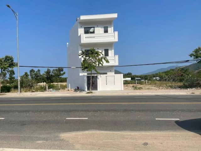Bán nhà mặt tiền Tỉnh lộ 3 Thành phố Nha Trang, Khánh Hòa – 3 phòng ngủ, giá 4.7 tỷ