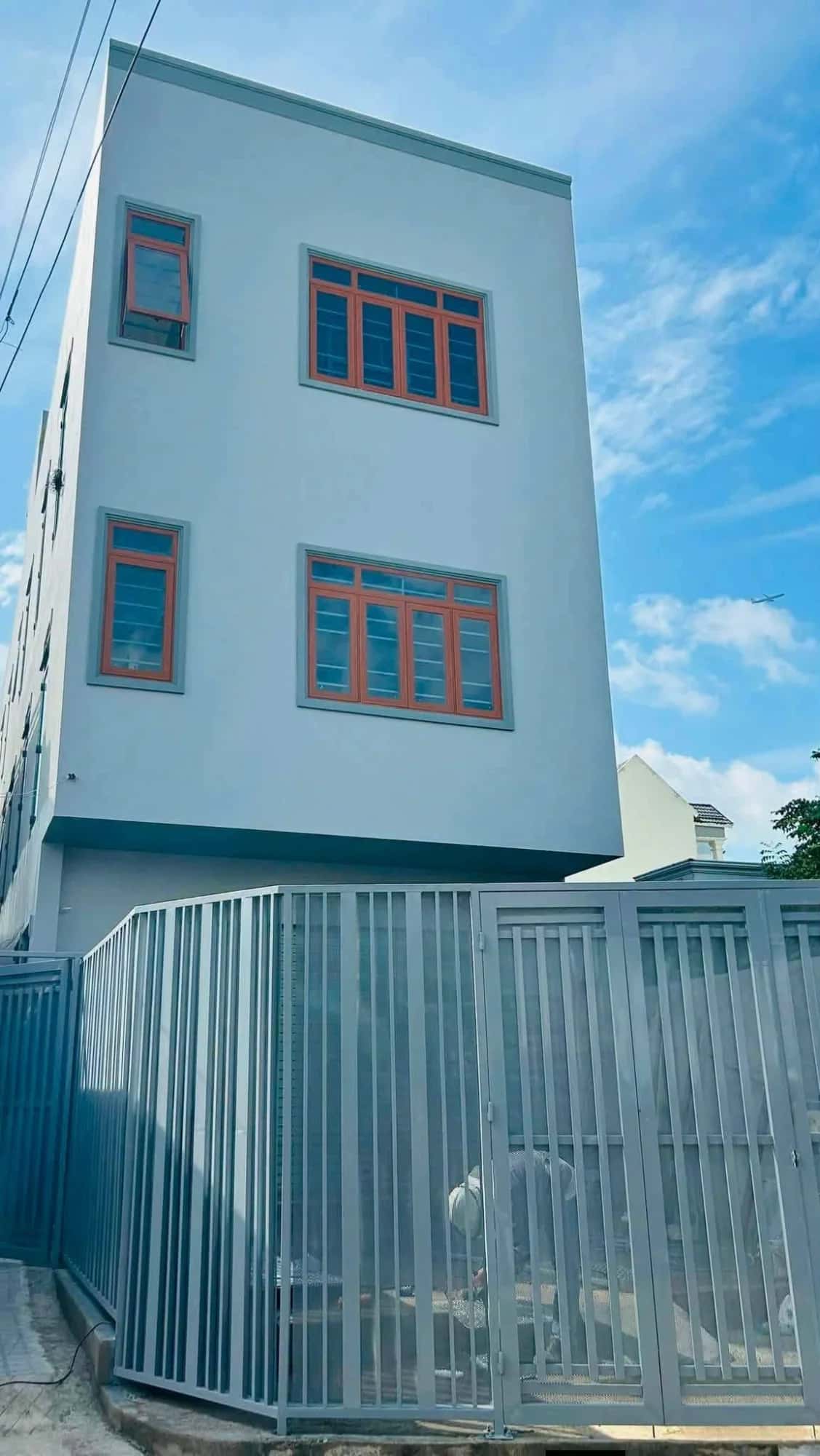Bán nhà hẻm Đường Tô Vĩnh Diện Thành phố Dĩ An, Bình Dương – 17 phòng ngủ, giá 20.5 tỷ
