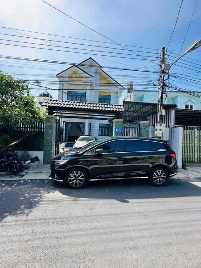 Bán nhà mặt tiền đường ĐX 024 Thành phố Thủ Dầu Một, Bình Dương – 2 phòng ngủ, giá 7.9 tỷ