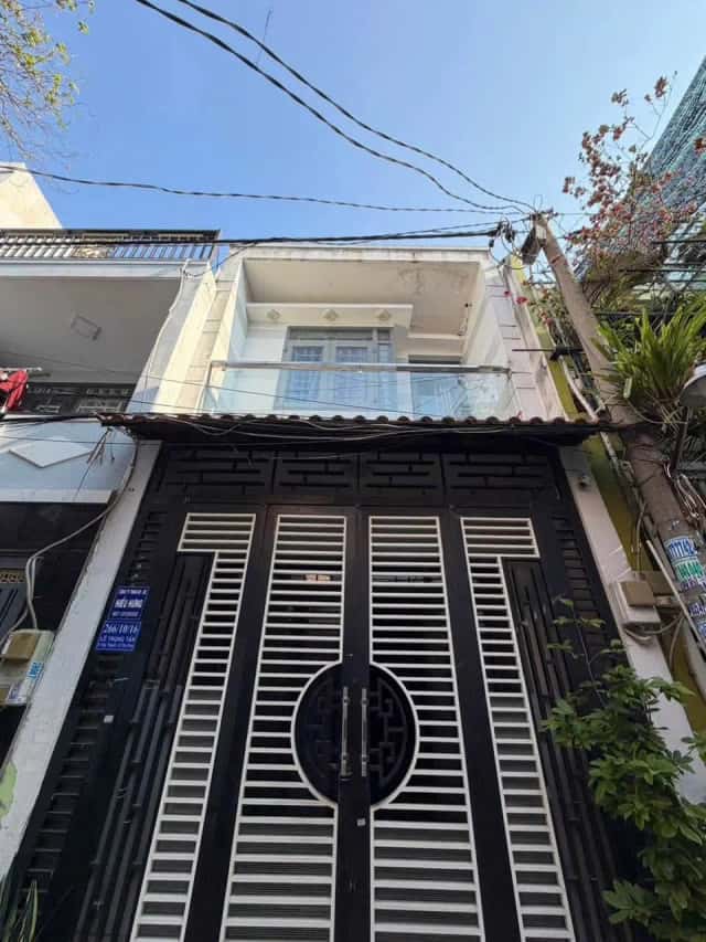 Bán nhà hẻm Lê Trọng Tấn Quận Tân Phú, TP.HCM – 2 phòng ngủ, giá 5.4 tỷ