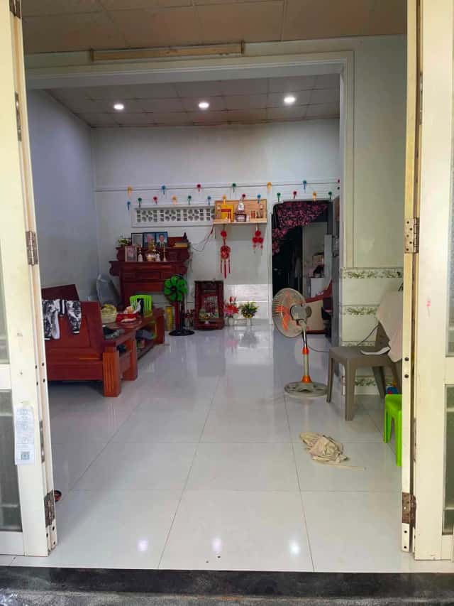 Bán nhà hẻm Ấp 4 Huyện Bình Chánh, TP.HCM – 1 phòng ngủ, giá 2.7 tỷ