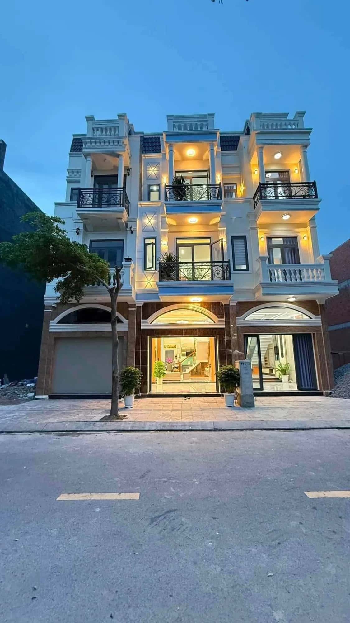 Bán nhà mặt tiền đường N4, kdc ICON CENTRAL Thành phố Dĩ An, Bình Dương – 4 phòng ngủ, giá 5.5 tỷ
