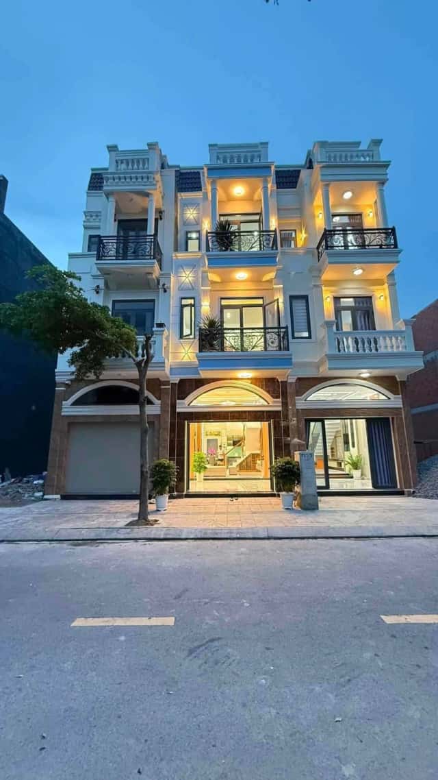 Bán nhà mặt tiền đường N4, kdc ICON CENTRAL Thành phố Dĩ An, Bình Dương – 4 phòng ngủ, giá 5.5 tỷ
