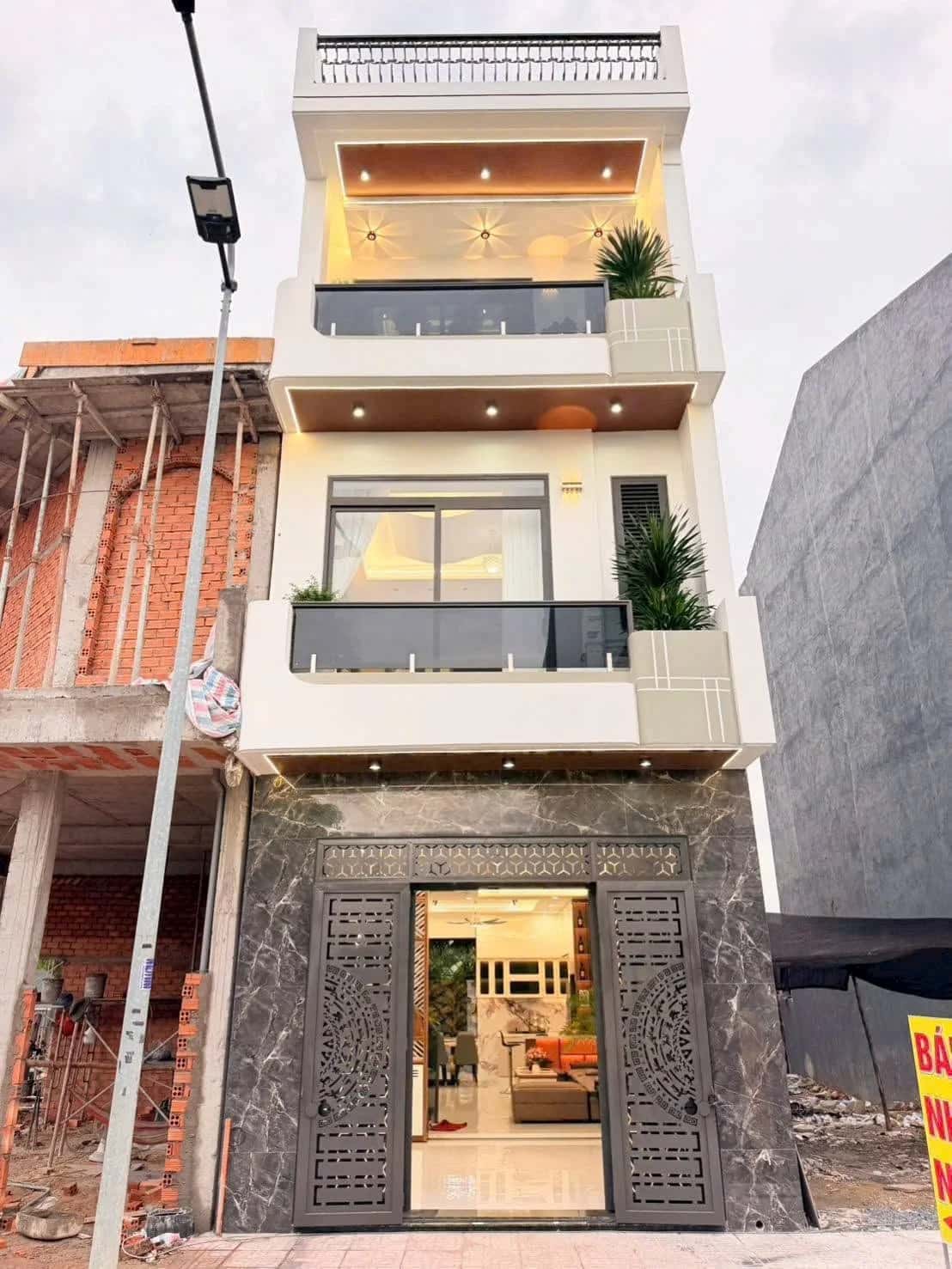 Bán nhà mặt tiền đường D1 Thành phố Thuận An, Bình Dương – 3 phòng ngủ, giá 5.5 tỷ