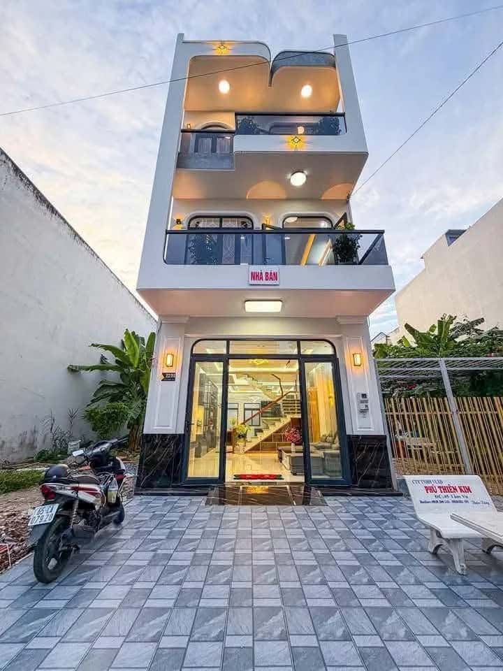 Bán nhà mặt tiền KDC Hồng Loan Quận Cái Răng, TP. Cần Thơ – 3 phòng ngủ, giá 6 tỷ