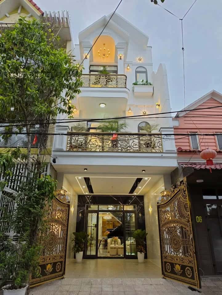 Bán nhà mặt tiền Hòa Minh 23 Quận Liên Chiểu, TP. Đà Nẵng – 4 phòng ngủ, giá 8.9 tỷ