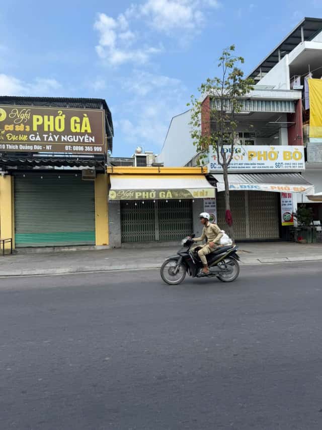 Bán nhà mặt tiền Thích Quảng Đức Thành phố Nha Trang, Khánh Hòa – 2 phòng ngủ, giá 18 tỷ