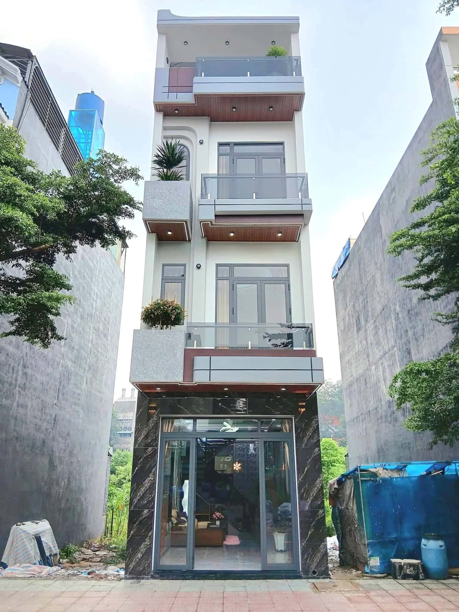 Bán nhà mặt tiền đường D8, khu nhà ở thương mại Phú Huy Thành phố Thuận An, Bình Dương – 4 phòng ngủ, giá 5.2 tỷ