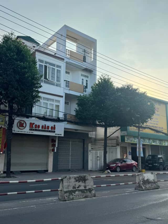Bán nhà mặt tiền Lê Hồng Phong Thành phố Nha Trang, Khánh Hòa – 5 phòng ngủ, giá 16 tỷ