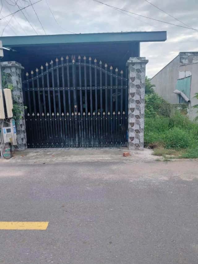 Bán nhà hẻm nhánh đường ĐT744 Thành phố Bến Cát, Bình Dương – 2 phòng ngủ, giá 1.3 tỷ