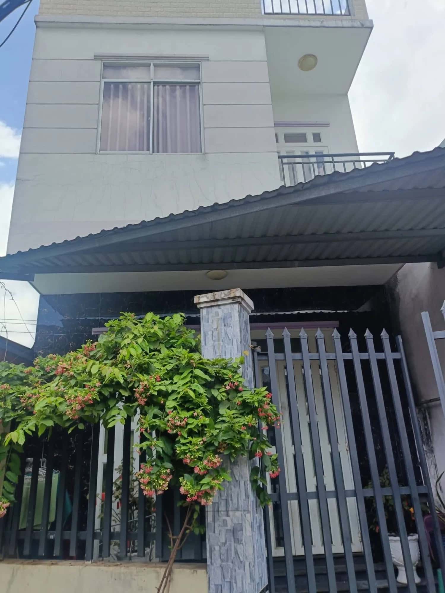 Bán nhà mặt tiền Thuận Giao 07 Thành phố Thuận An, Bình Dương – 2 phòng ngủ, giá 4.3 tỷ