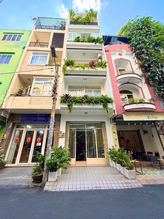 Bán nhà hẻm Lý Thường Kiệt Quận 10, TP.HCM – 4 phòng ngủ, giá 16.9 tỷ