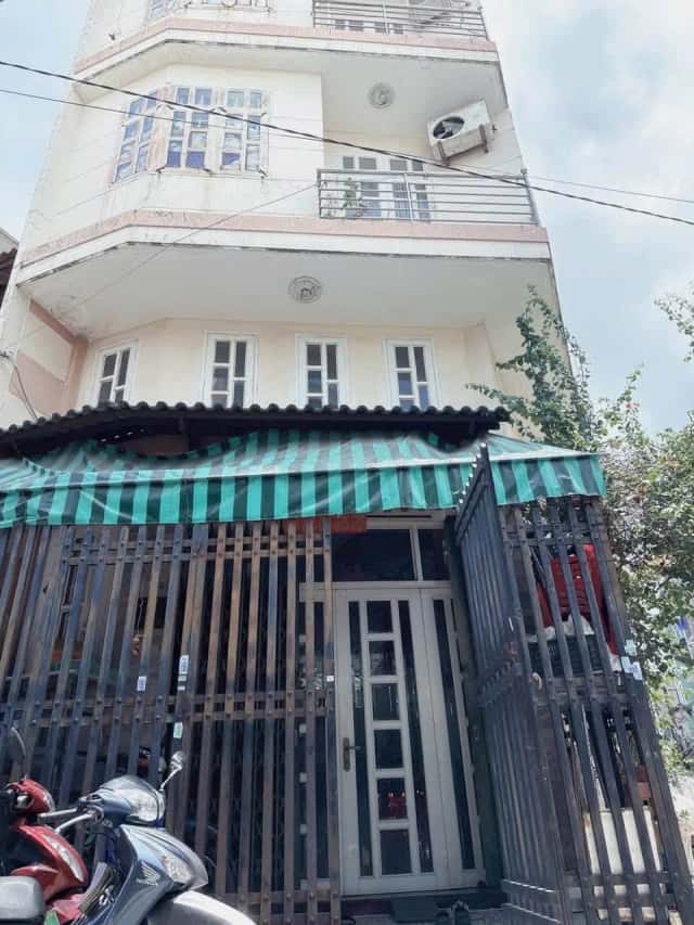 Bán nhà hẻm đường số 8 Quận Bình Tân, TP.HCM – 8 phòng ngủ, giá 6.7 tỷ