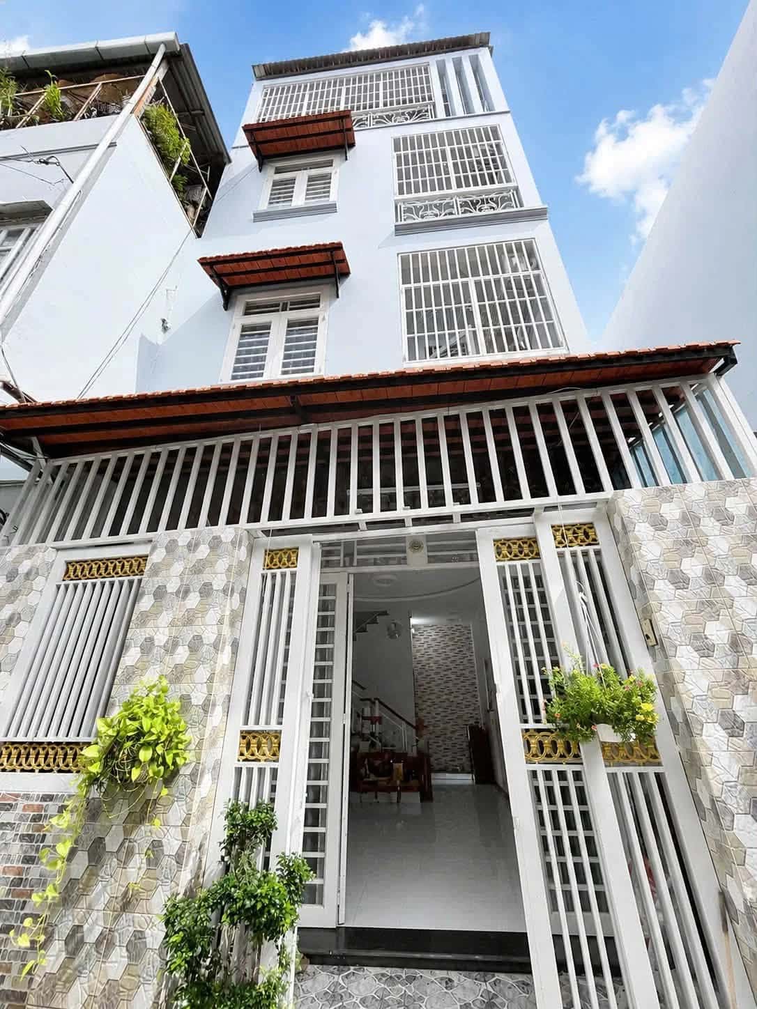 Bán nhà hẻm Cao Lỗ Quận 8, TP.HCM – 2 phòng ngủ, giá 6.2 tỷ