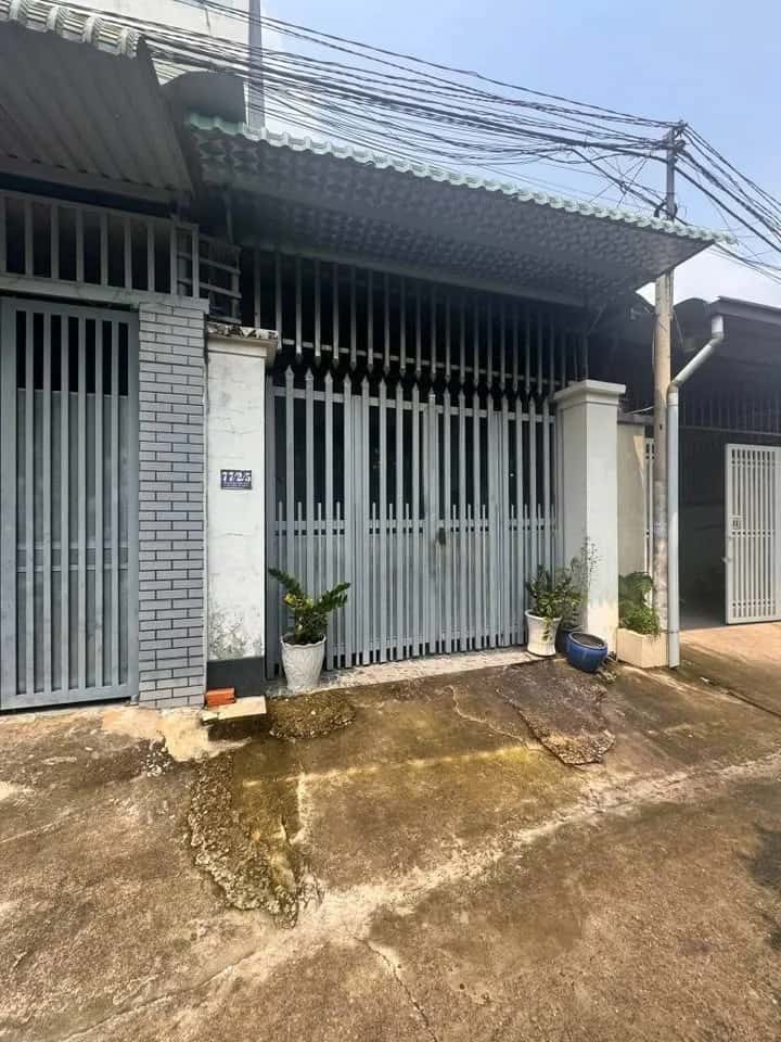 Bán nhà hẻm đường Nguyễn Đức Thuận  Thành phố Thủ Dầu Một, Bình Dương – 2 phòng ngủ, giá 2.3 tỷ