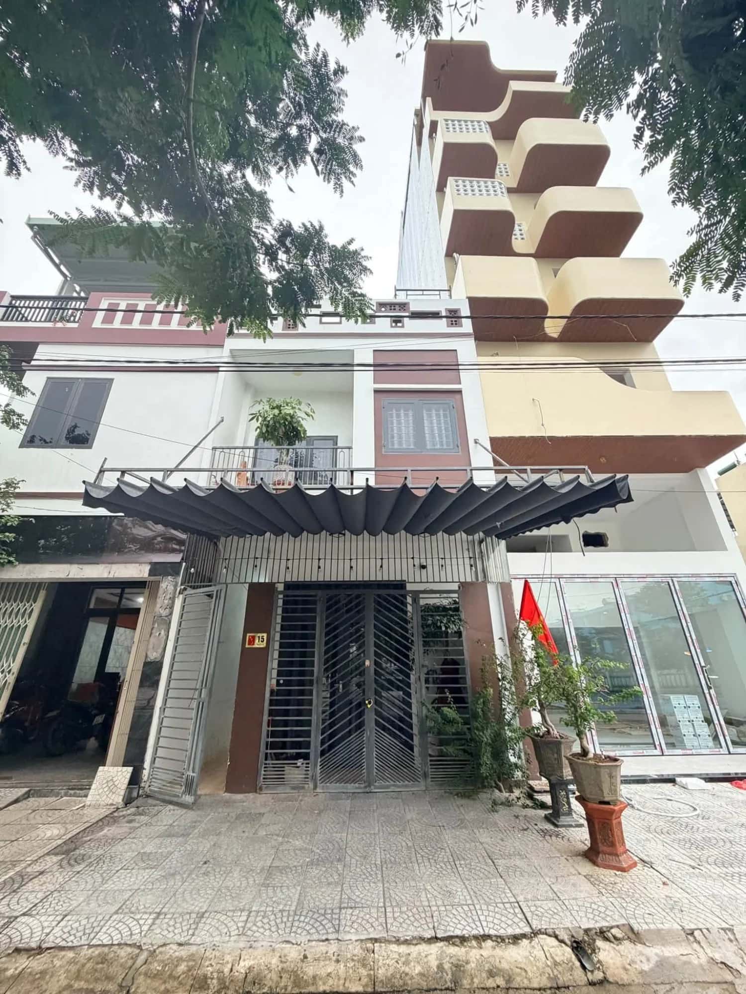 Bán nhà mặt tiền Đông Trà 8 Quận Ngũ Hành Sơn, TP. Đà Nẵng – 6 phòng ngủ, giá 7.2 tỷ