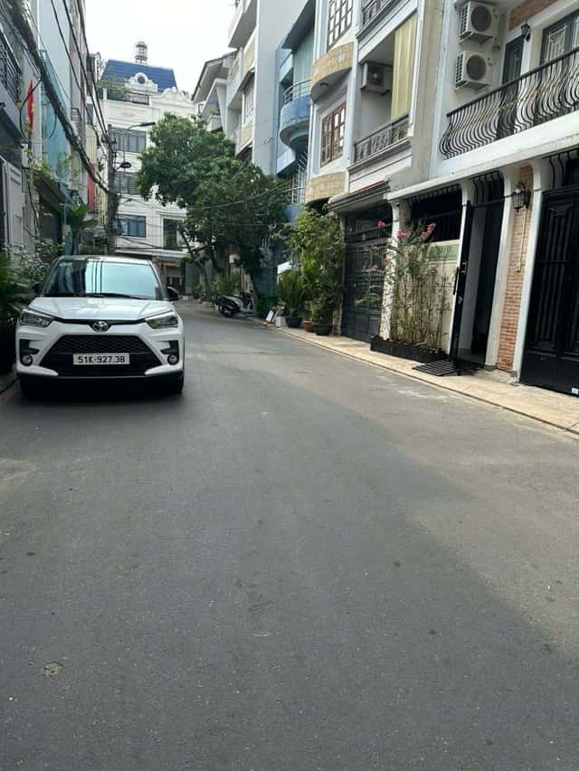 Bán nhà hẻm Nguyễn Minh Hoàng Quận Tân Bình, TP.HCM – giá 23.5 tỷ Bán nhà hẻm Nguyễn Minh Hoàng Quận Tân Bình, TP.HCM – giá 23.5 tỷ