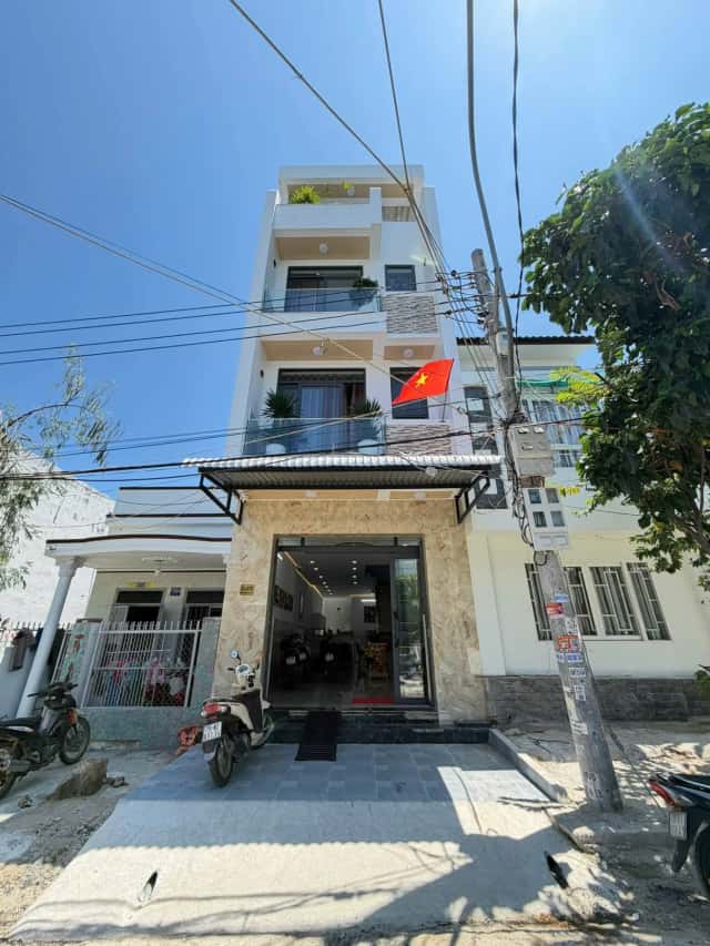 Bán nhà mặt tiền KDC Hòn Rớ 1 Thành phố Nha Trang, Khánh Hòa – 4 phòng ngủ, giá 8.2 tỷ