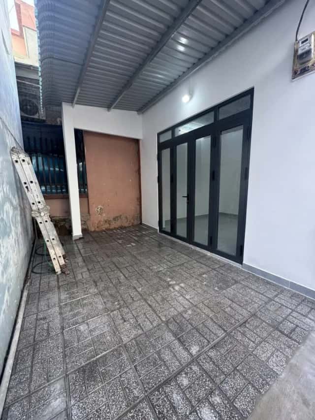 Bán nhà hẻm hẻm Nguyễn Hữu Cảnh, khu phố Hưng Phước Thành phố Thuận An, Bình Dương – 2 phòng ngủ, giá 1.9 tỷ