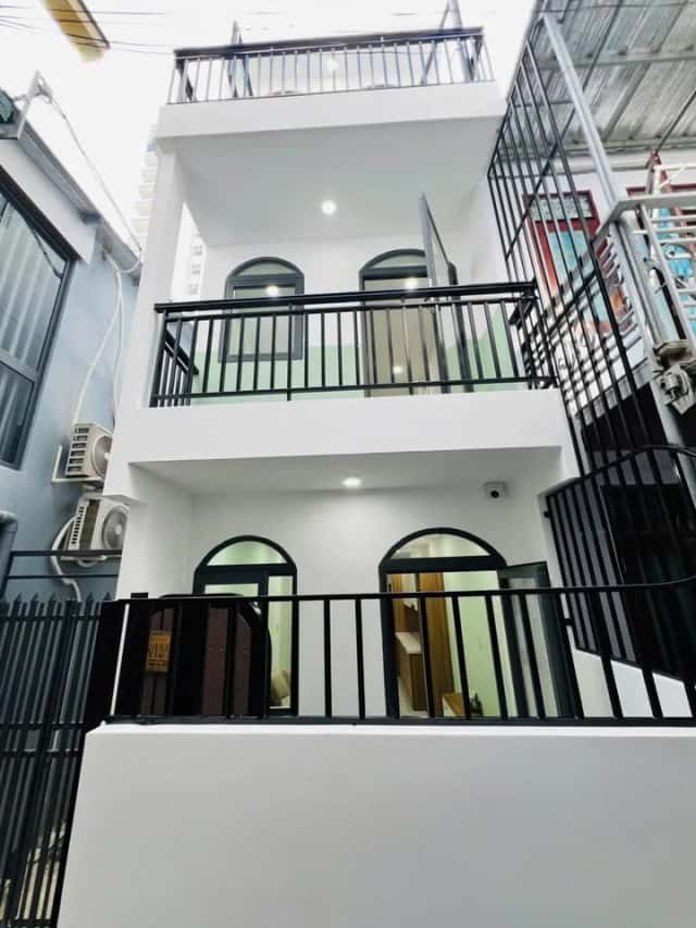 Bán nhà hẻm Hùng Vương Thành phố Nha Trang, Khánh Hòa – 2 phòng ngủ, giá 4.8 tỷ