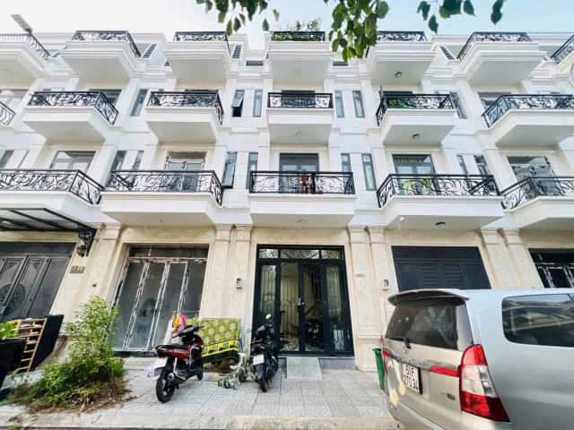 Bán nhà hẻm Võ Thị Liễu Quận 12, TP.HCM – 4 phòng ngủ, giá 5.6 tỷ