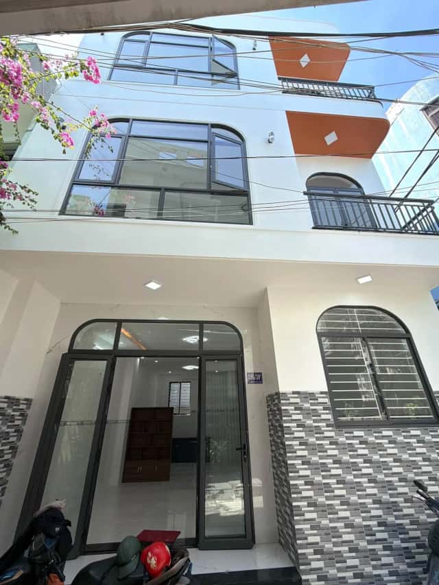Bán nhà hẻm Trần Hưng Đạo Thành phố Quy Nhơn, Bình Định – 3 phòng ngủ, giá 3.3 tỷ Bán nhà hẻm Trần Hưng Đạo Thành phố Quy Nhơn, Bình Định – 3 phòng ngủ, giá 3.3 tỷ