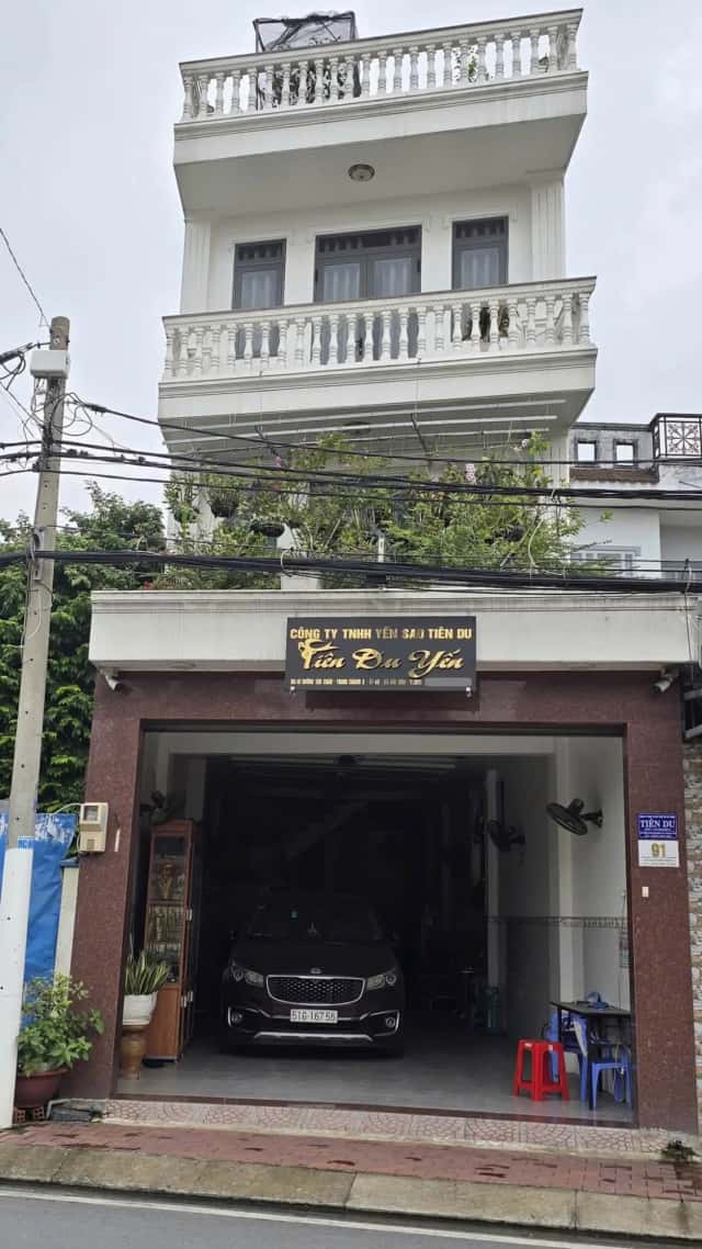 Bán nhà mặt tiền Tân Xuân - Trung Chánh 2 Huyện Hóc Môn, TP.HCM – 6 phòng ngủ, giá 8.5 tỷ Bán nhà mặt tiền Tân Xuân - Trung Chánh 2 Huyện Hóc Môn, TP.HCM – 6 phòng ngủ, giá 8.5 tỷ
