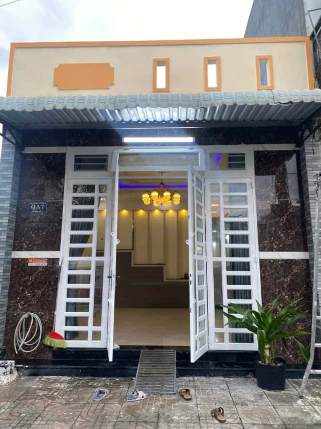 Bán nhà mặt tiền đường số 7 KDC Xuyên Á Huyện Đức Hòa, Long An – 2 phòng ngủ, giá 2.8 tỷ Bán nhà mặt tiền đường số 7 KDC Xuyên Á Huyện Đức Hòa, Long An – 2 phòng ngủ, giá 2.8 tỷ