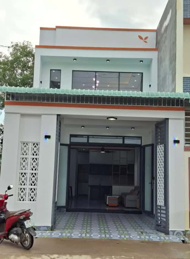 Bán nhà mặt tiền đường D2 Thành phố Bến Cát, Bình Dương – 3 phòng ngủ, giá 2.3 tỷ