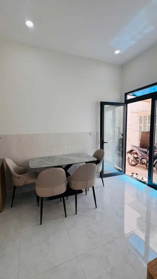 Bán nhà hẻm đường Nguyễn Khuyến  Thành phố Nha Trang, Khánh Hòa – 2 phòng ngủ, giá 2.2 tỷ