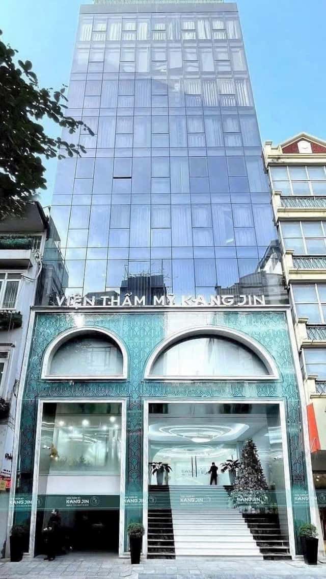 Bán nhà mặt tiền Nguyễn Biểu Quận 5, TP.HCM – giá 250 tỷ