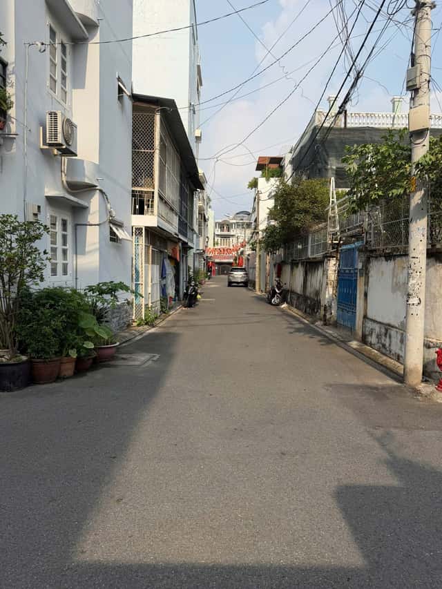 Bán nhà hẻm Cách Mạng Tháng Tám Quận Tân Bình, TP.HCM – giá 75 tỷ Bán nhà hẻm Cách Mạng Tháng Tám Quận Tân Bình, TP.HCM – giá 75 tỷ