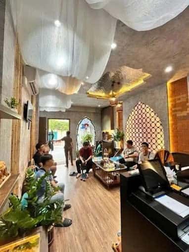Bán nhà mặt tiền Hồ Hảo Hớn Quận 1, TP.HCM – giá 18 tỷ Bán nhà mặt tiền Hồ Hảo Hớn Quận 1, TP.HCM – giá 18 tỷ