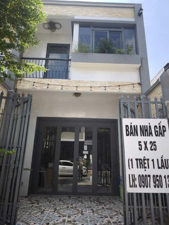 Bán nhà mặt tiền đường số 11, Khu dân cư Long Thạnh Hưng Huyện Chợ Gạo, Tiền Giang – 4 phòng ngủ, giá 2.4 tỷ