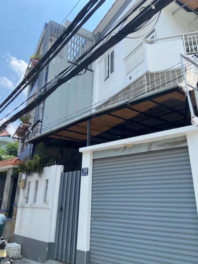 Bán nhà mặt tiền đường số 11  Quận 2, TP.HCM – 3 phòng ngủ, giá 7.4 tỷ