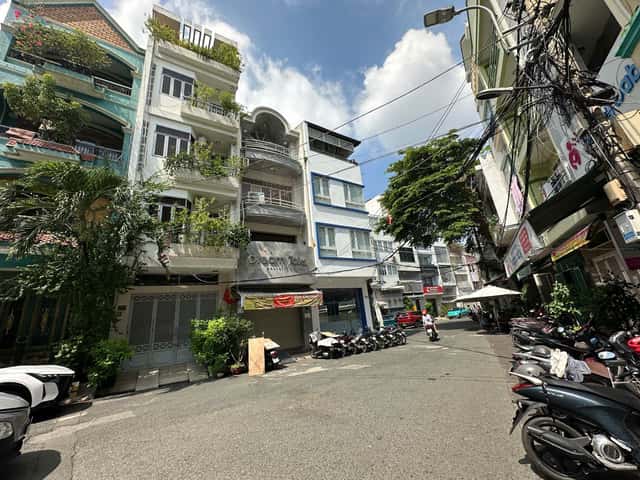 Bán nhà hẻm Thành Thái Quận 10, TP.HCM – 4 phòng ngủ, giá 21 tỷ