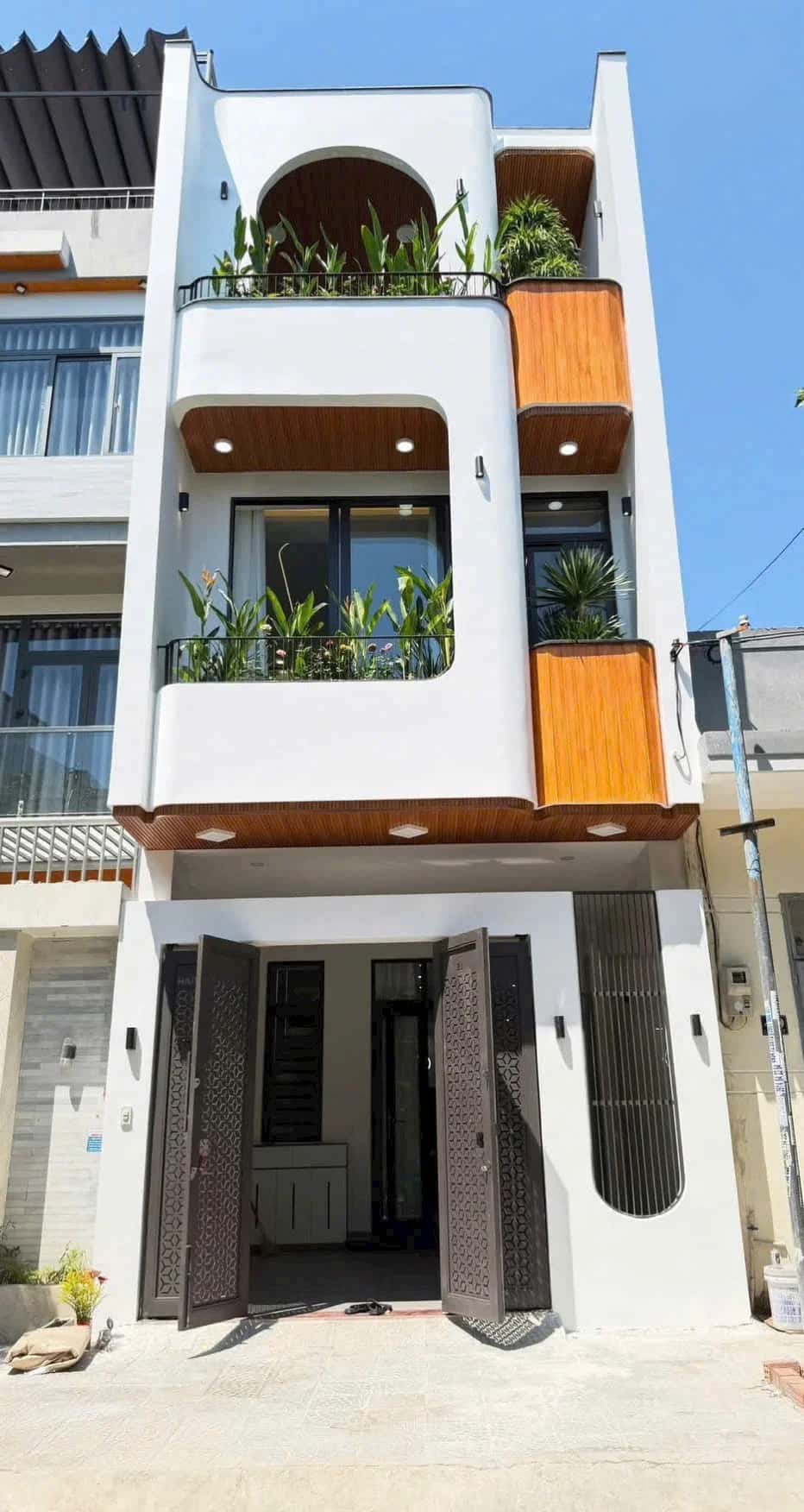 Bán nhà mặt tiền Lê Thiệt Quận Liên Chiểu, TP. Đà Nẵng – 4 phòng ngủ, giá 8.7 tỷ