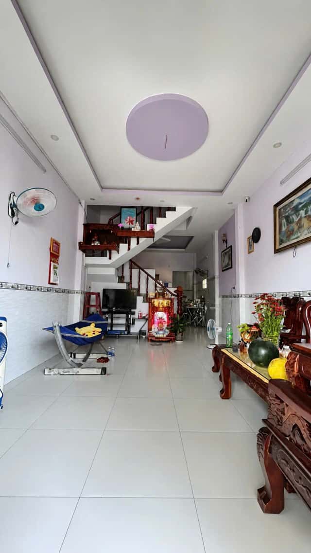Bán nhà hẻm ấp 2 Huyện Hóc Môn, TP.HCM – 2 phòng ngủ, giá 3.7 tỷ