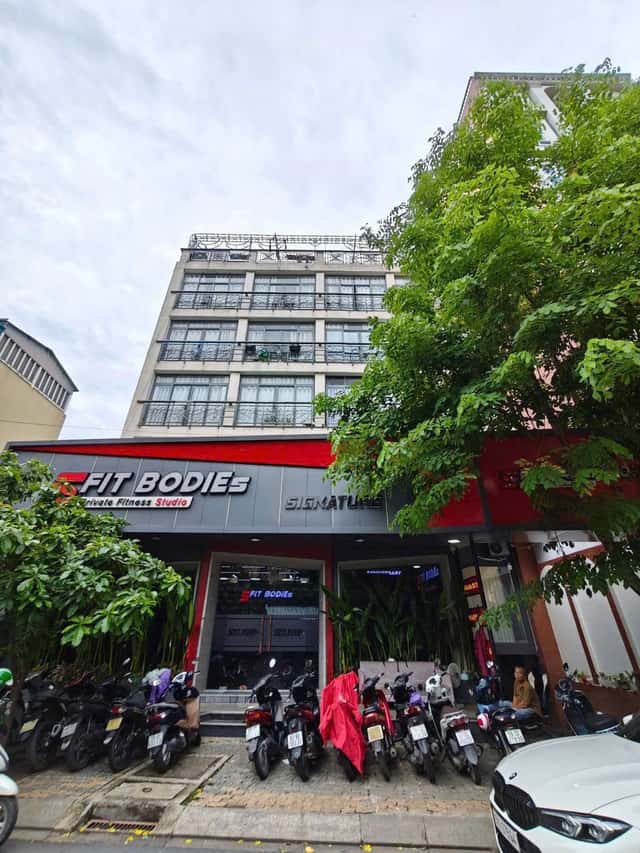Bán nhà mặt tiền Đường Số 77 Quận 7, TP.HCM – giá 130 tỷ