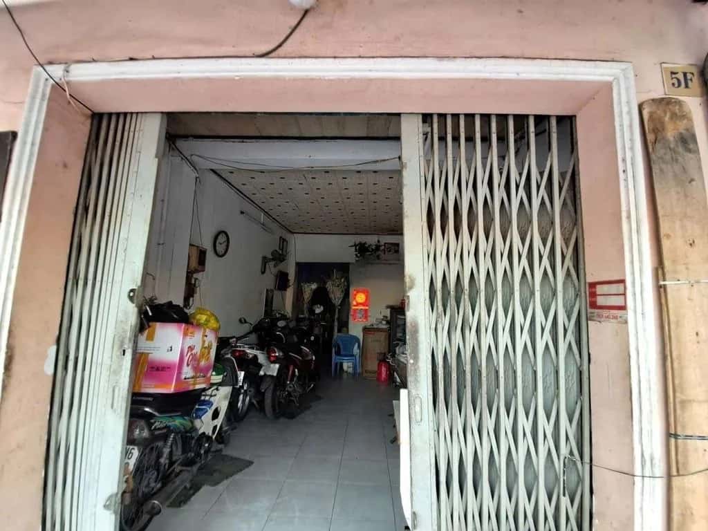 Bán nhà mặt tiền Hưng Phú Quận 8, TP.HCM – 1 phòng ngủ, giá 7.6 tỷ