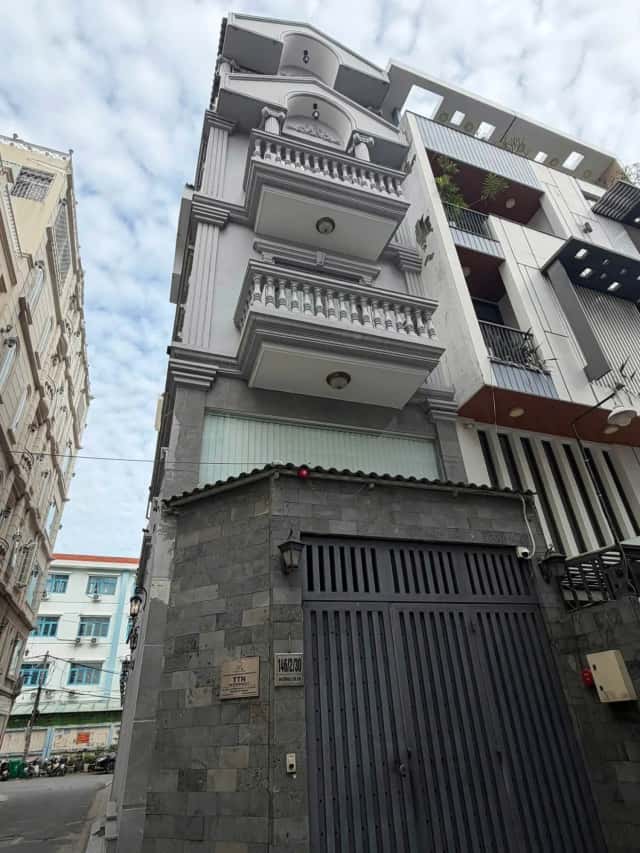 Bán nhà hẻm đường số 30 Quận Gò Vấp, TP.HCM – 5 phòng ngủ, giá 11.5 tỷ