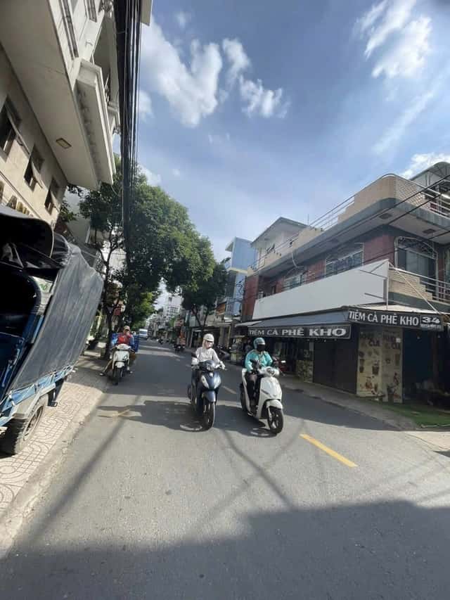 Bán nhà mặt tiền Nguyễn Hồng Đào Quận Tân Bình, TP.HCM – giá 14.6 tỷ Bán nhà mặt tiền Nguyễn Hồng Đào Quận Tân Bình, TP.HCM – giá 14.6 tỷ