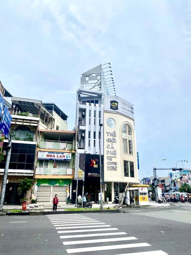 Bán nhà mặt tiền Trần Hưng Đạo Quận 1, TP.HCM – giá 47 tỷ