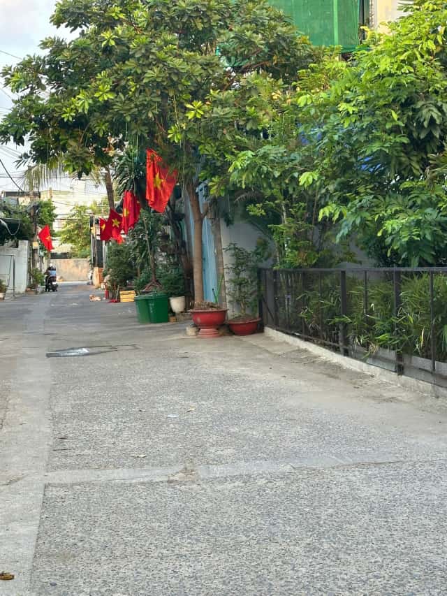 Bán nhà hẻm Thạnh Lộc 41 Quận 12, TP.HCM – 1 phòng ngủ, giá 6.5 tỷ