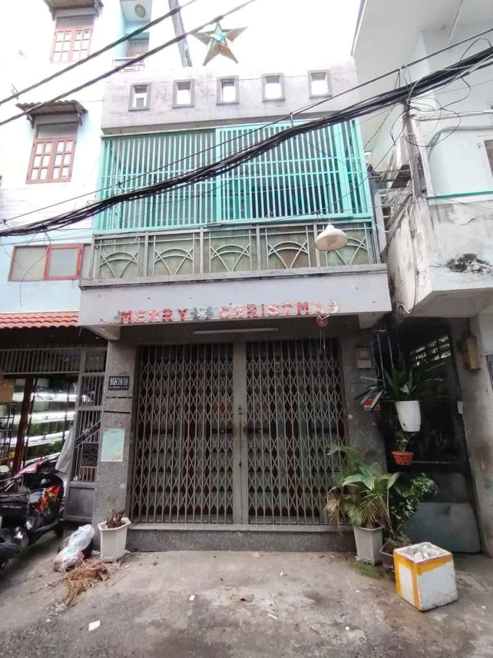 Bán nhà hẻm Lạc Long Quân Quận Tân Bình, TP.HCM – 2 phòng ngủ, giá 6.2 tỷ