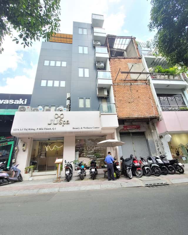 Bán nhà mặt tiền Lê Thị Riêng Quận 1, TP.HCM – 6 phòng ngủ, giá 75 tỷ