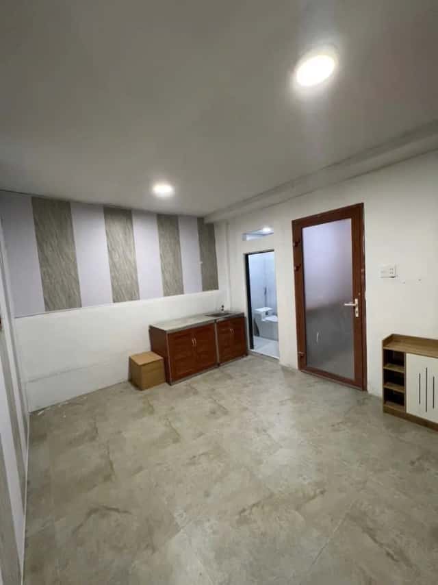 Cho thuê căn hộ dịch vụ Đường Phạm Văn Đồng Quận Bình Thạnh, Ho Chi Minh – 1 phòng ngủ, giá 4.3 triệu
